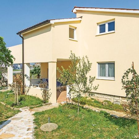 Awesome Apartment In Fazana With Wifi 外观 照片