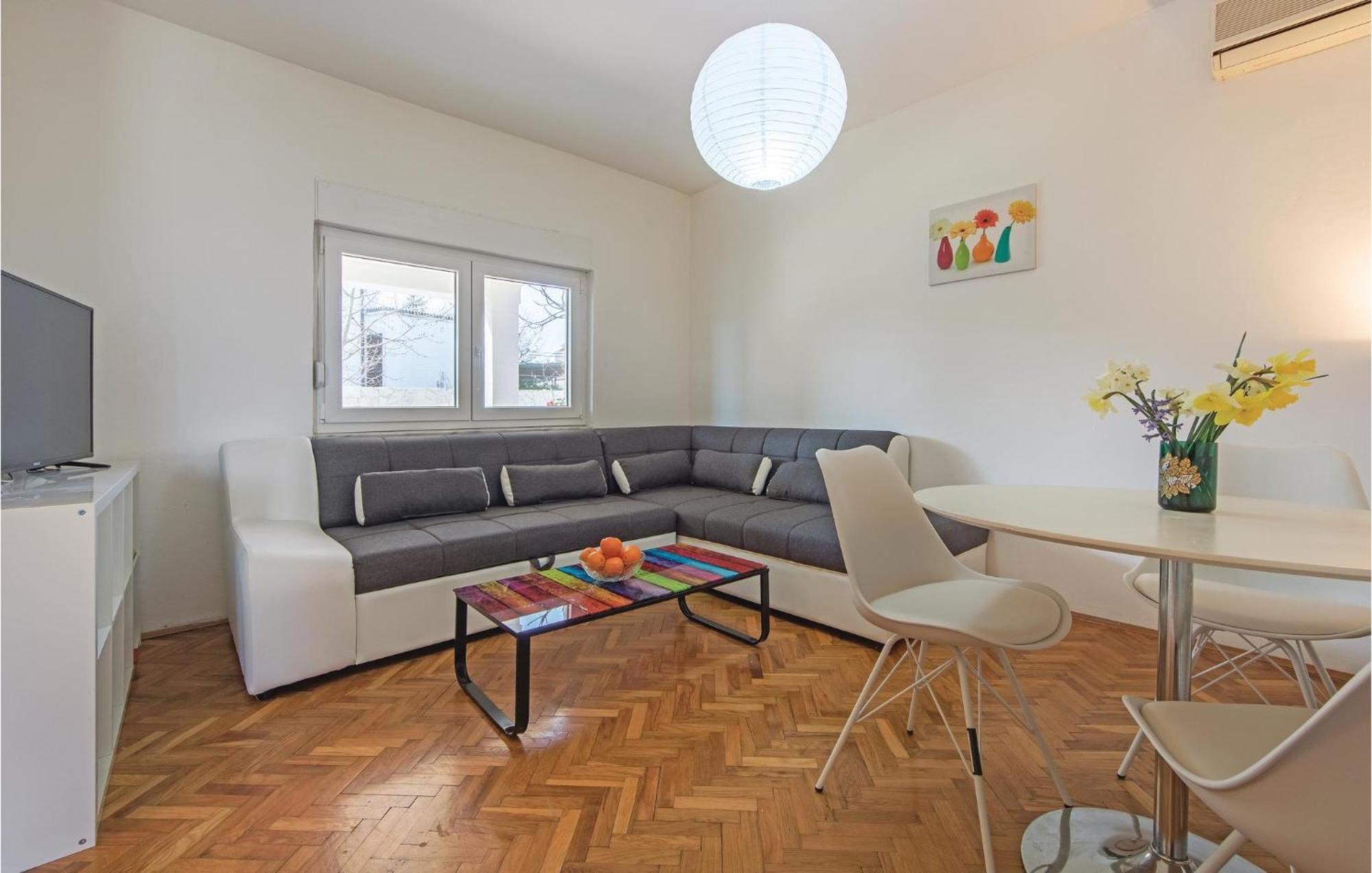 Awesome Apartment In Fazana With Wifi 外观 照片