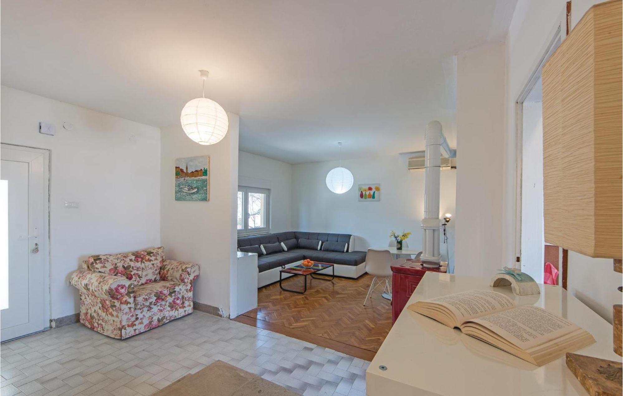 Awesome Apartment In Fazana With Wifi 外观 照片